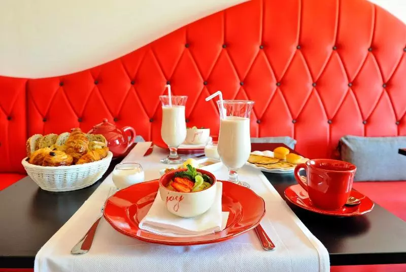 酒店 Hôtel Liberata & Spa