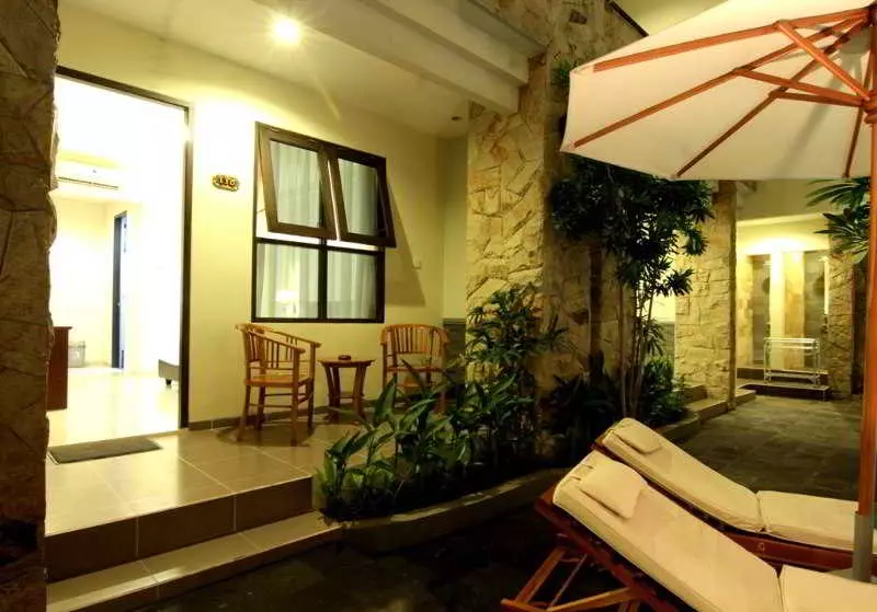 هتل Manggar Indonesia