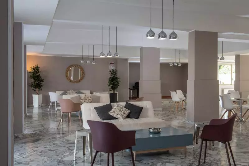 בית מלון כפרי President Sea Palace