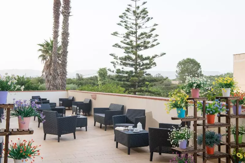 בית מלון כפרי President Sea Palace