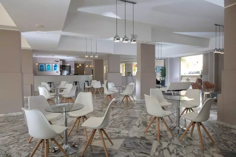 בית מלון כפרי President Sea Palace