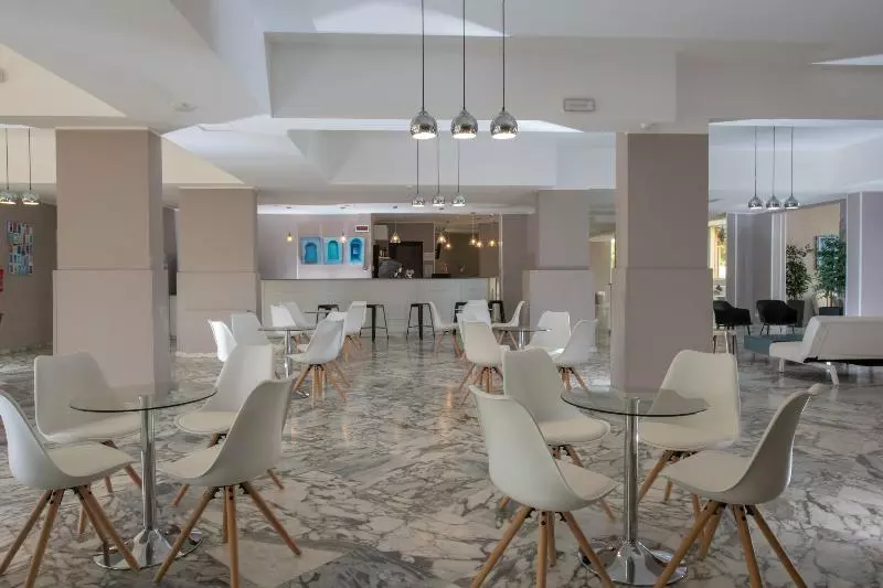 בית מלון כפרי President Sea Palace