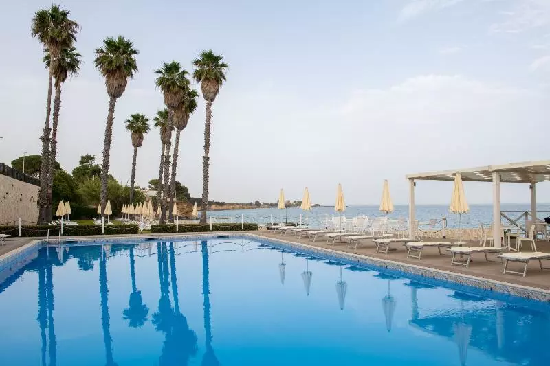 בית מלון כפרי President Sea Palace