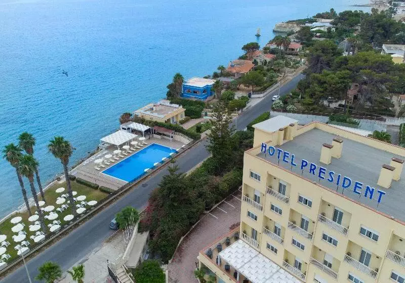 בית מלון כפרי President Sea Palace