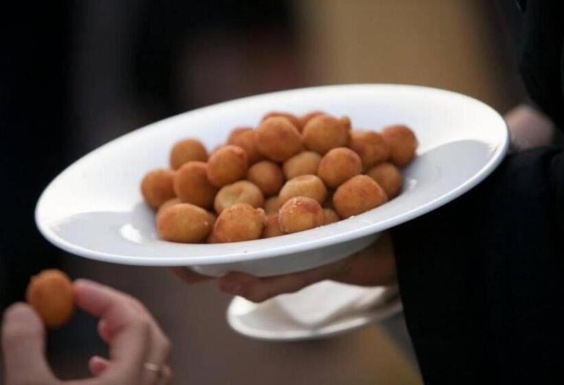 فندق Restaurante El Corte