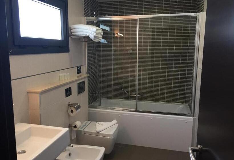 فندق Restaurante El Corte