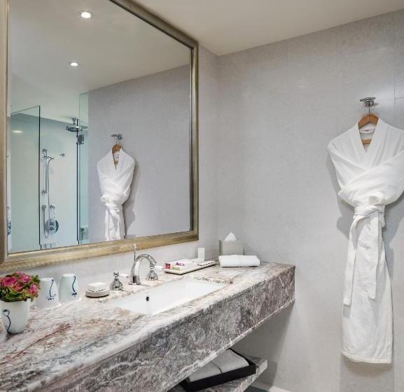 هتل The Pottinger Hong Kong