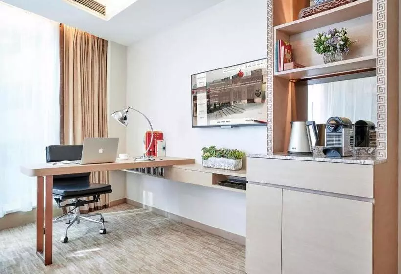 هتل The Pottinger Hong Kong