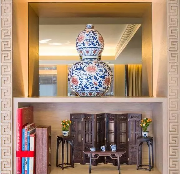 هتل The Pottinger Hong Kong