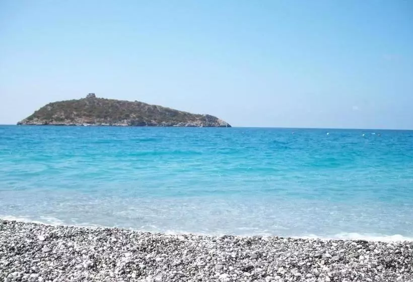 Отель Villaggio Holiday Beach