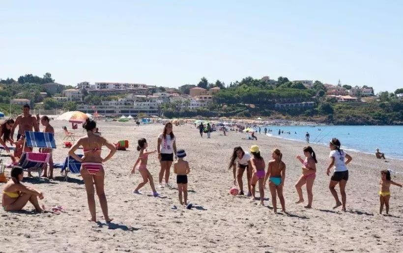 Отель Villaggio Holiday Beach