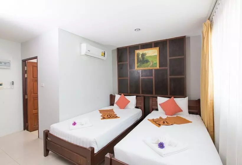 Time Out Hotel Beach Front