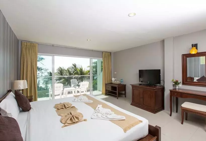 Time Out Hotel Beach Front