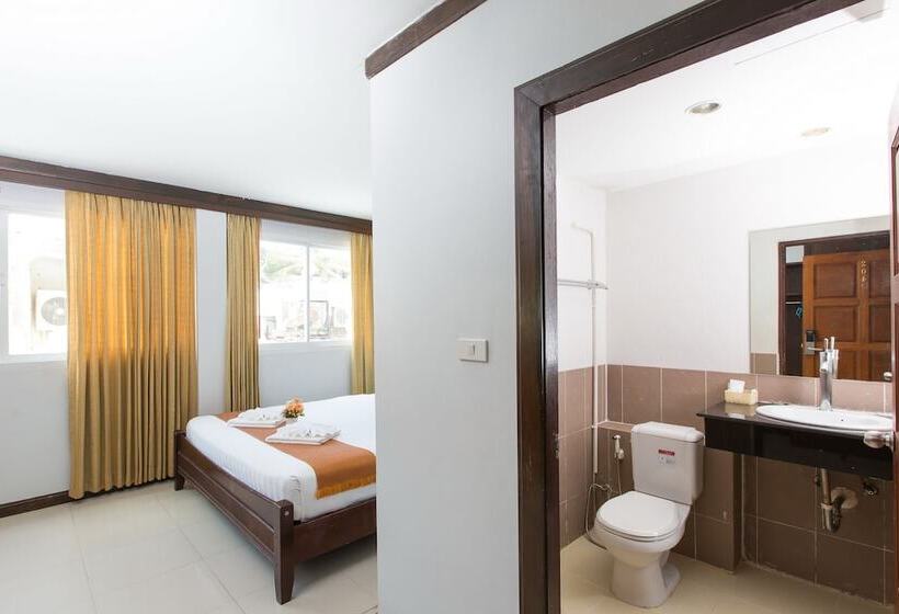 Time Out Hotel Beach Front