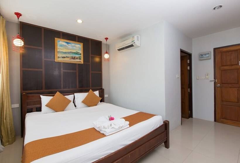 Time Out Hotel Beach Front