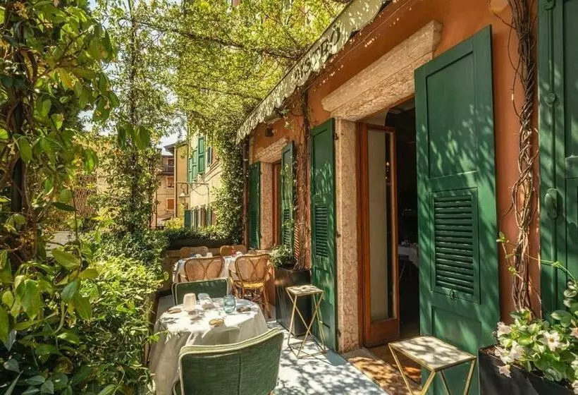 Aamiaismajoitus (B&B) Casa L Andrunèl