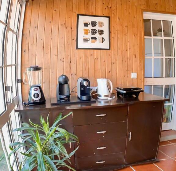 민박 Gardens Guest House