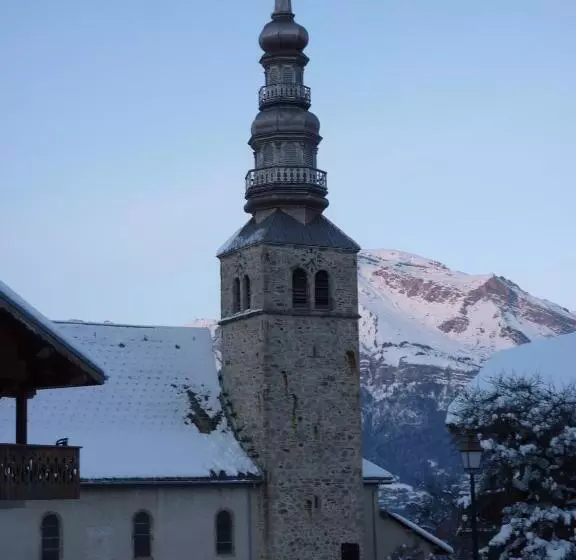 ベッドアンドブレックファースト La Ferme Du Mont Blanc