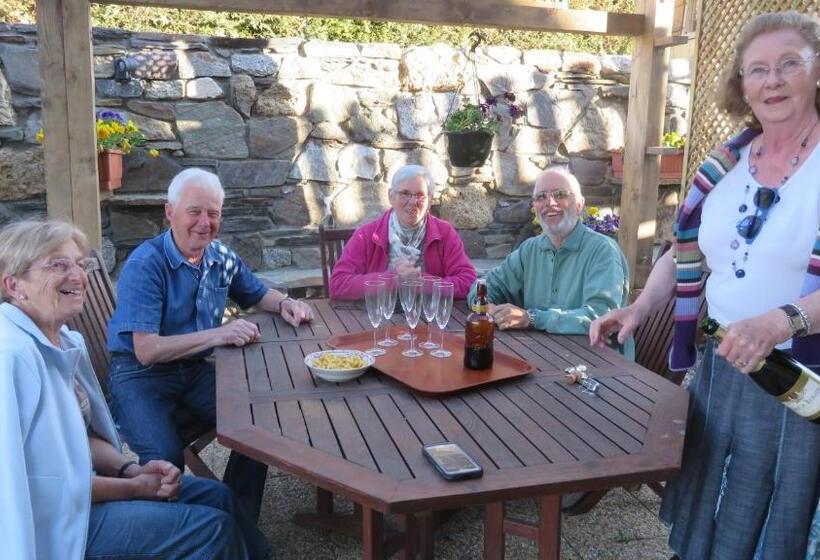 مبيت وإفطار La Ferme Du Mont Blanc