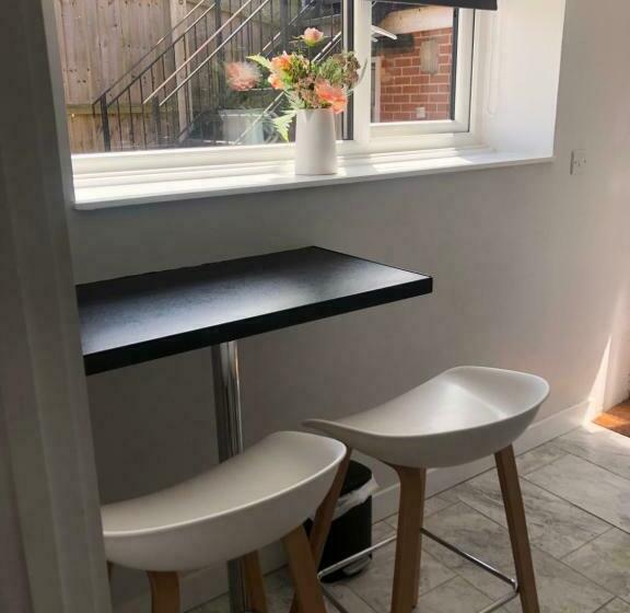 Exclusive Modern Decorated 1 Bedroom Detached Studio