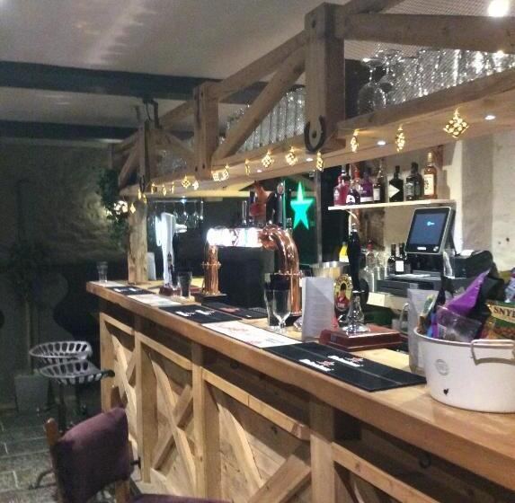 בית מלון כפרי The Mount B&b