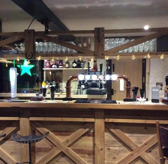 בית מלון כפרי The Mount B&b