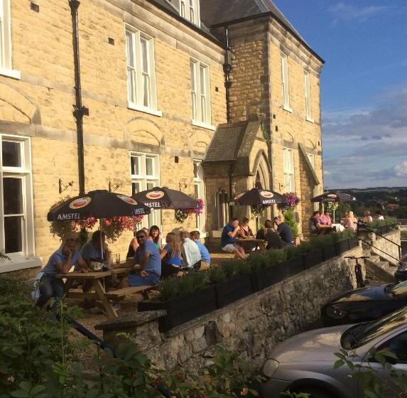 בית מלון כפרי The Mount B&b