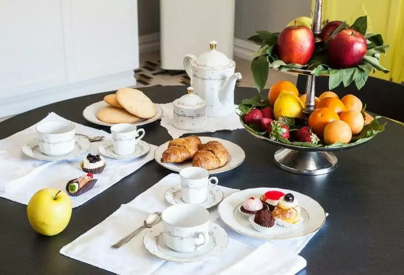 پانسیون Naftalina Rooms