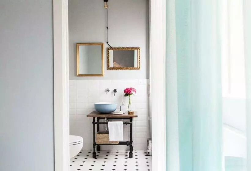 پانسیون Naftalina Rooms