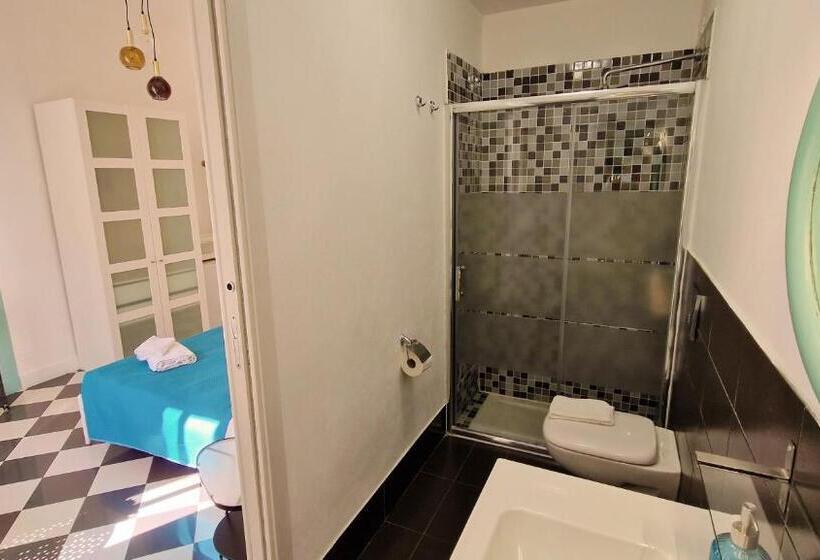 بنسيون Onda Su Onda