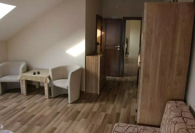 Majatalo Penzion Chalupka Ii