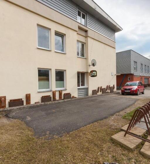 膳宿费 Ubytování Na Hřišti