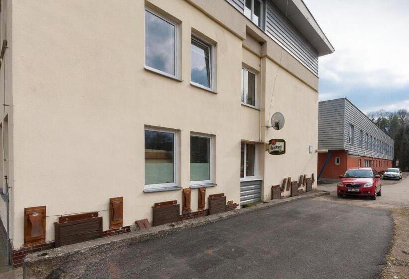 膳宿费 Ubytování Na Hřišti