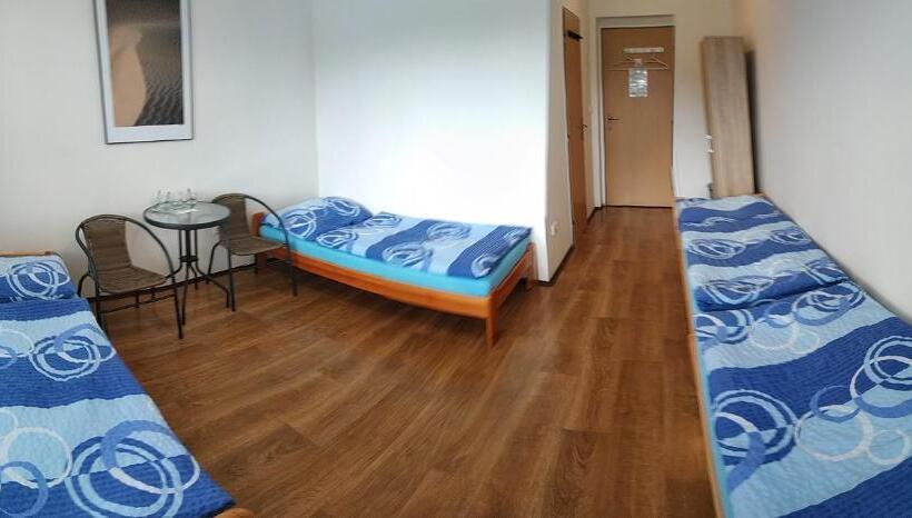 膳宿费 Ubytování Na Hřišti