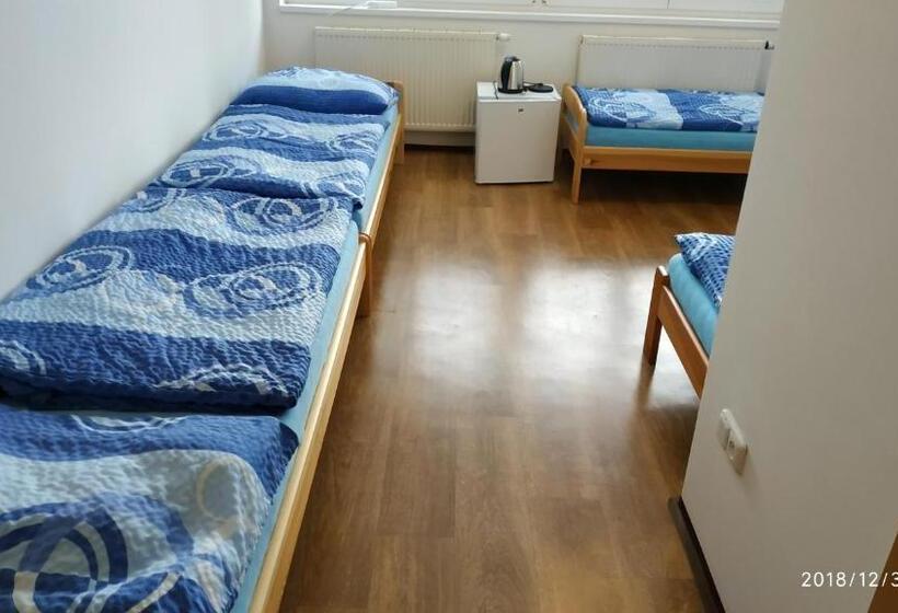 膳宿费 Ubytování Na Hřišti