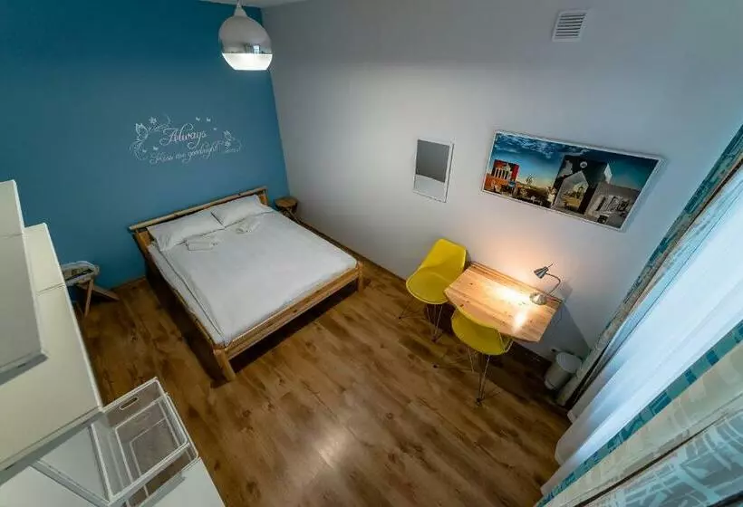 هاستل Orange Cat Rooms