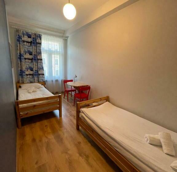 هاستل Orange Cat Rooms