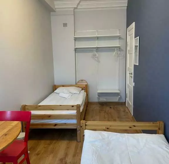 هاستل Orange Cat Rooms