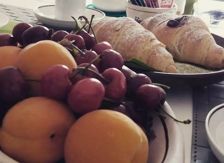 تختخواب و صبحانه A Casa Mia