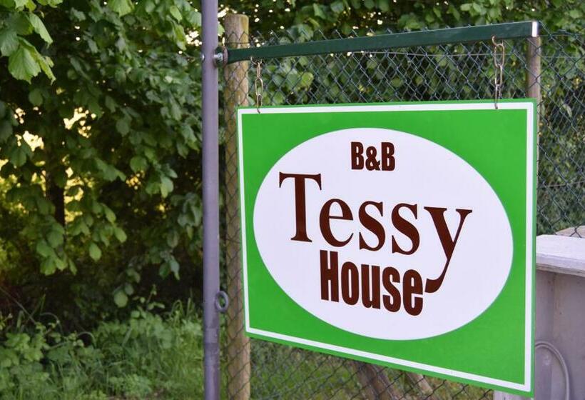 צימר Casa Vacanza E Per Lavoro Tessyhouse