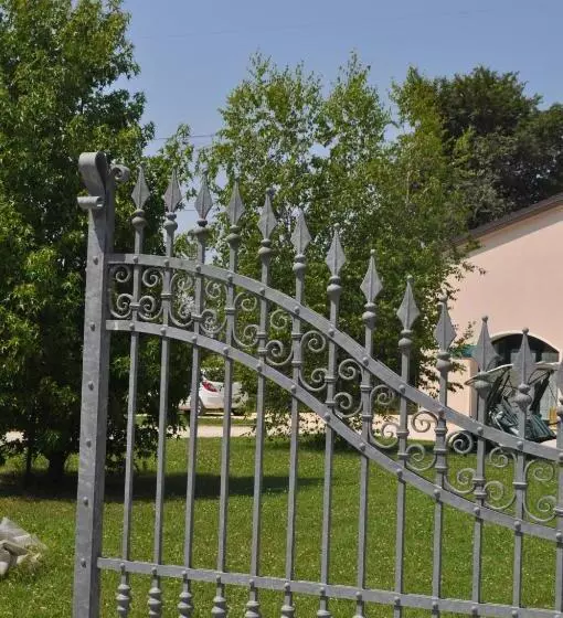 ベッドアンドブレックファースト Casa Vacanza E Per Lavoro Tessyhouse