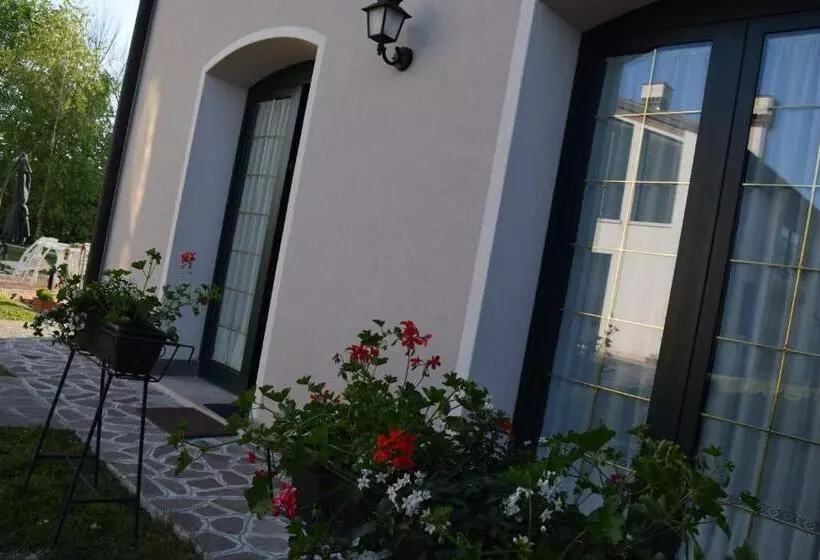 ベッドアンドブレックファースト Casa Vacanza E Per Lavoro Tessyhouse