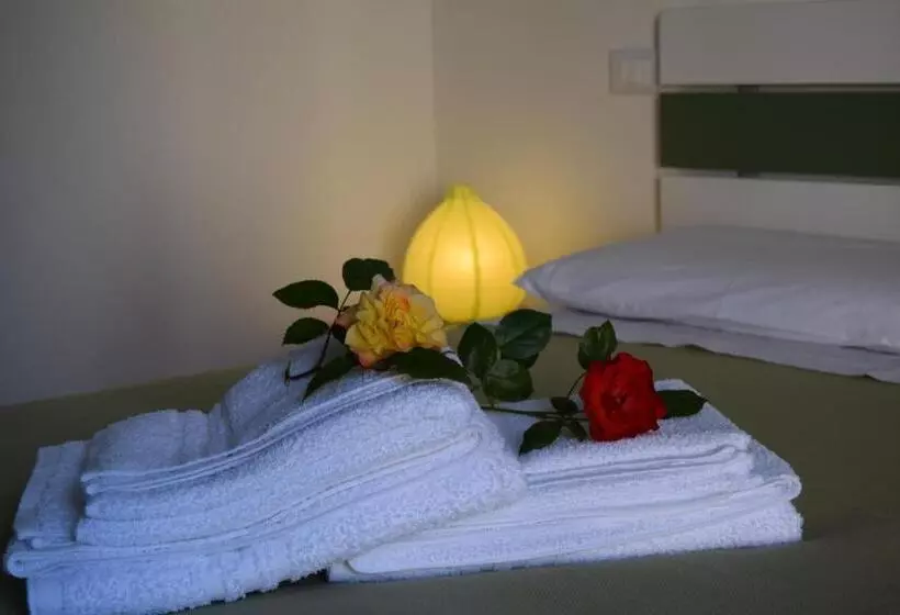 ベッドアンドブレックファースト Casa Vacanza E Per Lavoro Tessyhouse