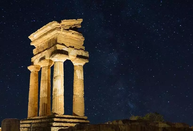 تختخواب و صبحانه La Città Degli Dei