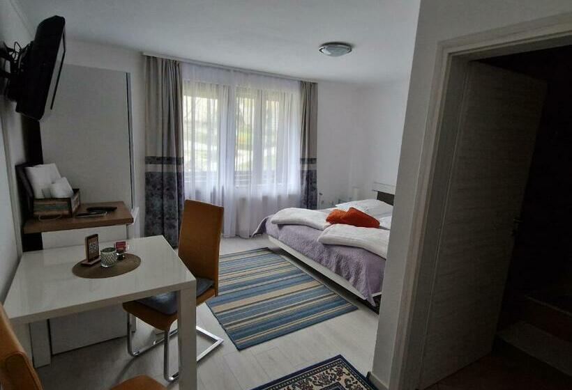 تختخواب و صبحانه Sobe ćuskić