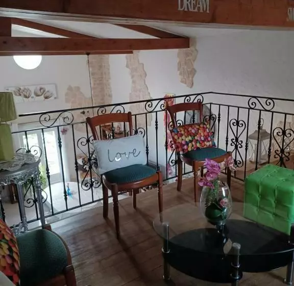 Aamiaismajoitus (B&B) Les Orchidees Chambre Hôtes Futuroscope Chasseneuil Poitiers