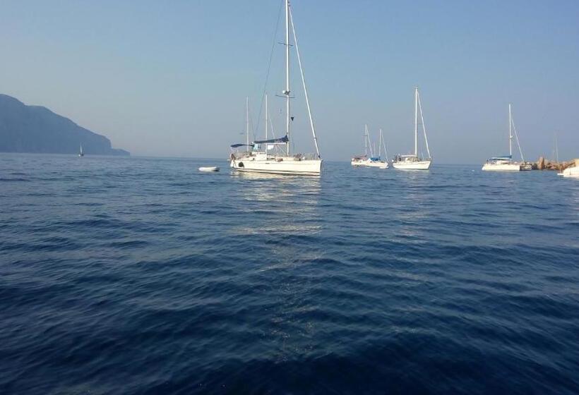 膳宿费 Affittacamere In Centro