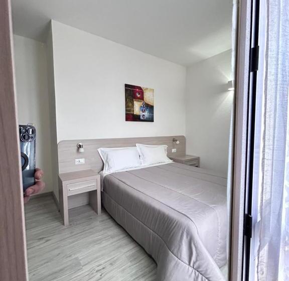 膳宿费 Affittacamere In Centro