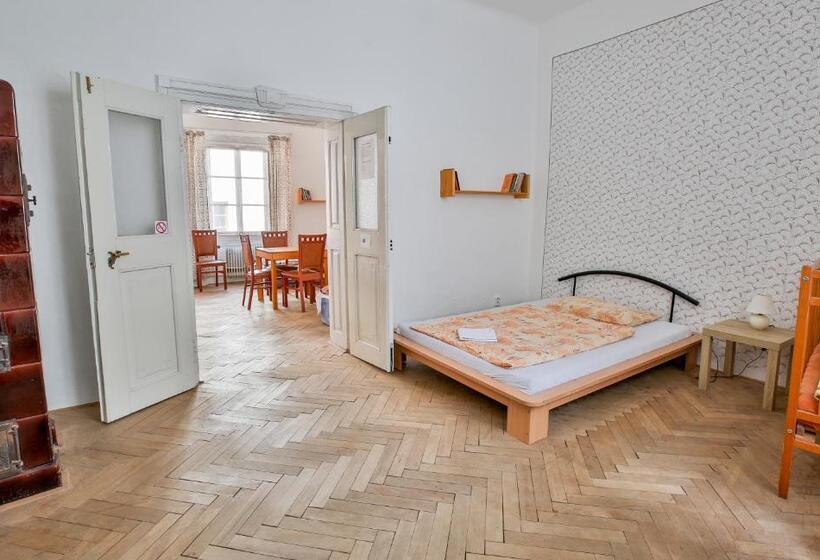 Rodinný Hostel Stárkův Dům