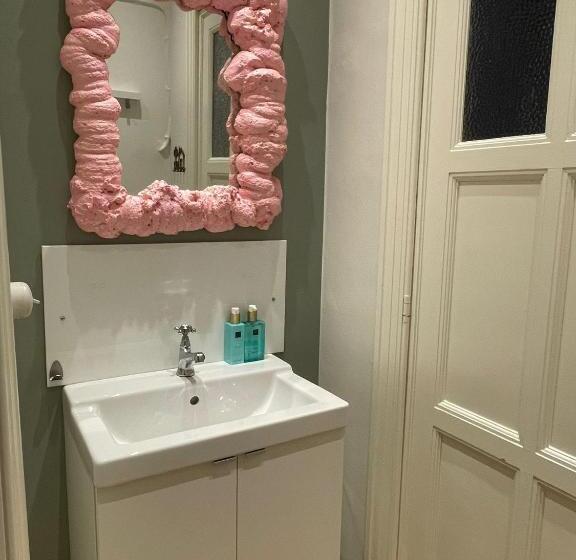 Uniek Appartement Op De Zeedijk Met Parking